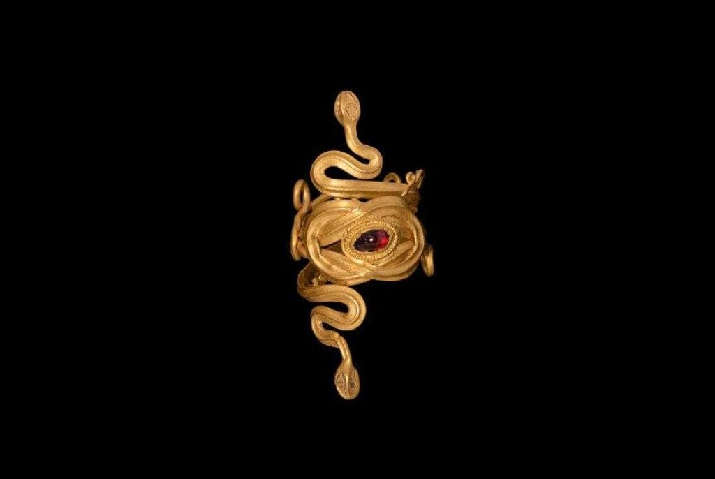 Roman Egyptian gold and garnet snake ring - garnet symbolism and legends