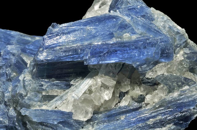 Kyanite - gemstone hardness