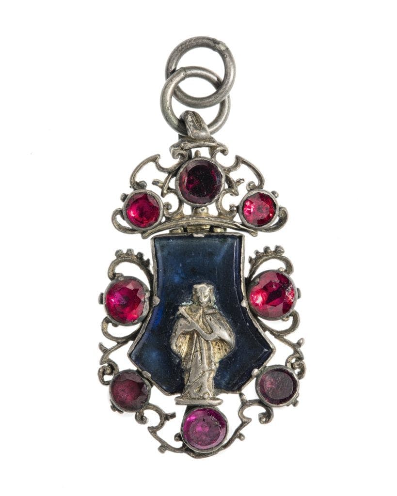 almandine pendant - garnet symbolism and legends