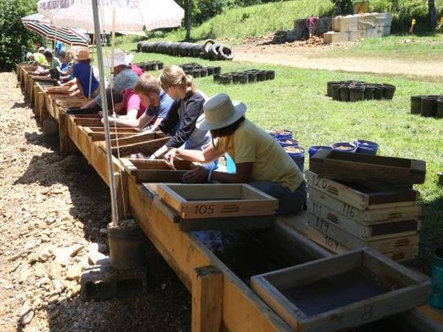 group mining at Cherokee Ruby Mine